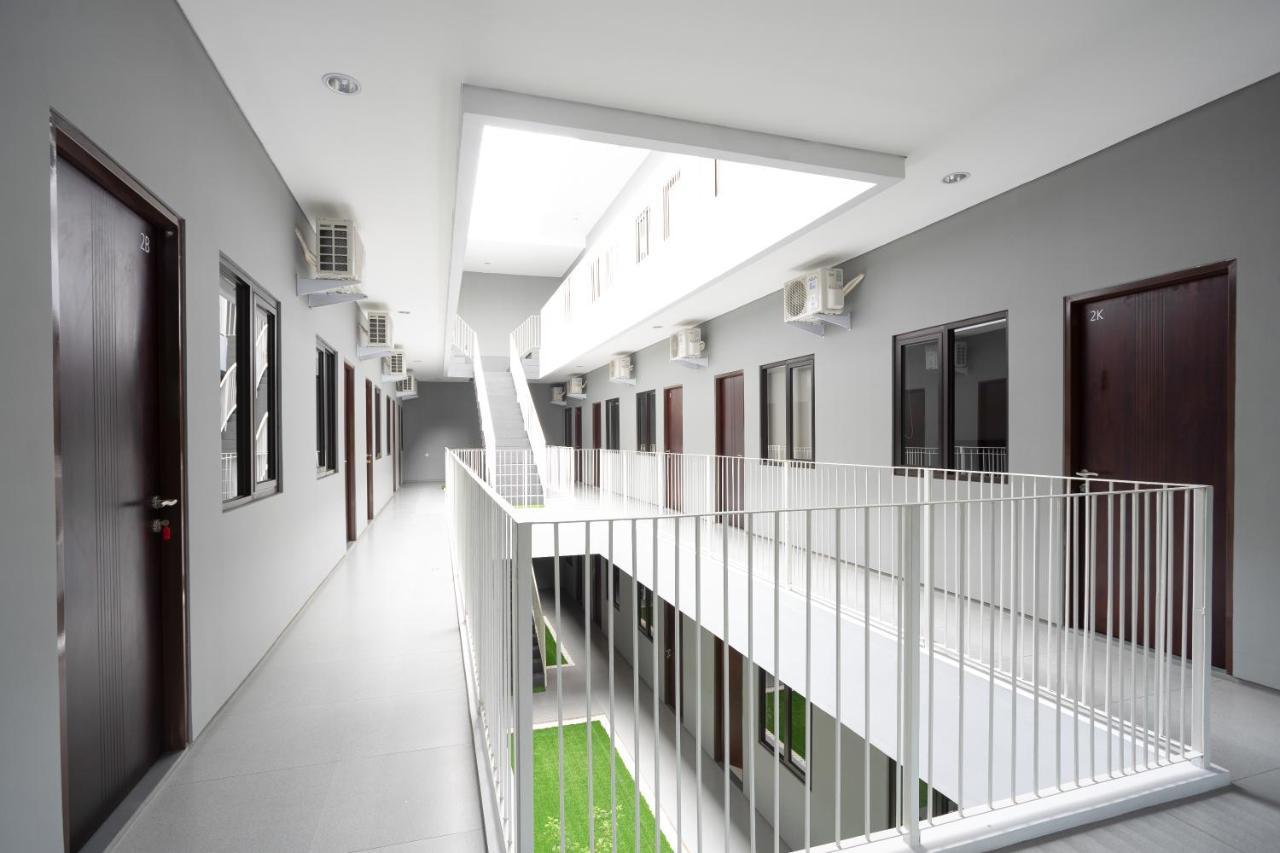 RedDoorz Plus near JIEXPO Kemayoran Dżakarta Zewnętrze zdjęcie