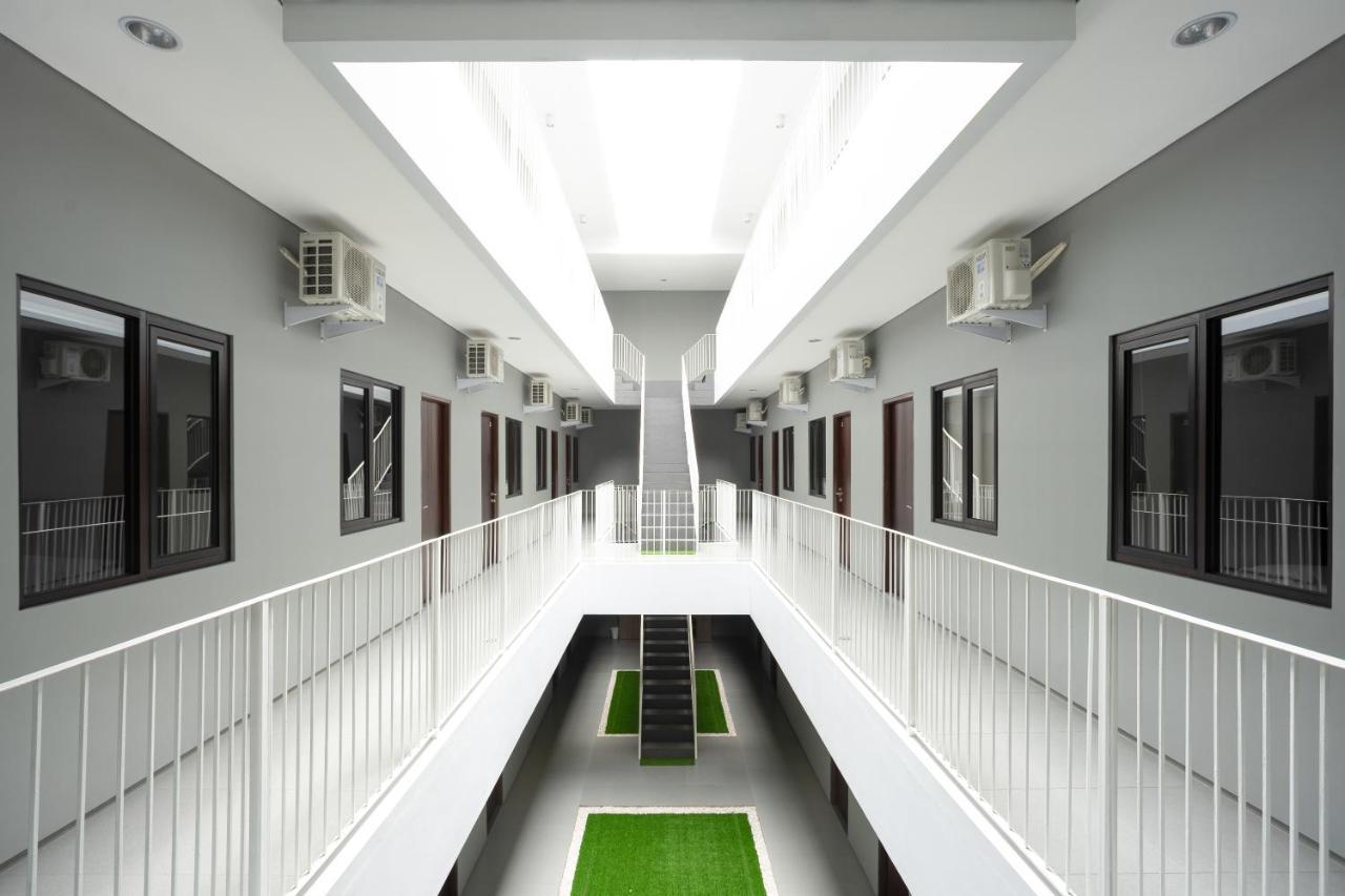 RedDoorz Plus near JIEXPO Kemayoran Dżakarta Zewnętrze zdjęcie